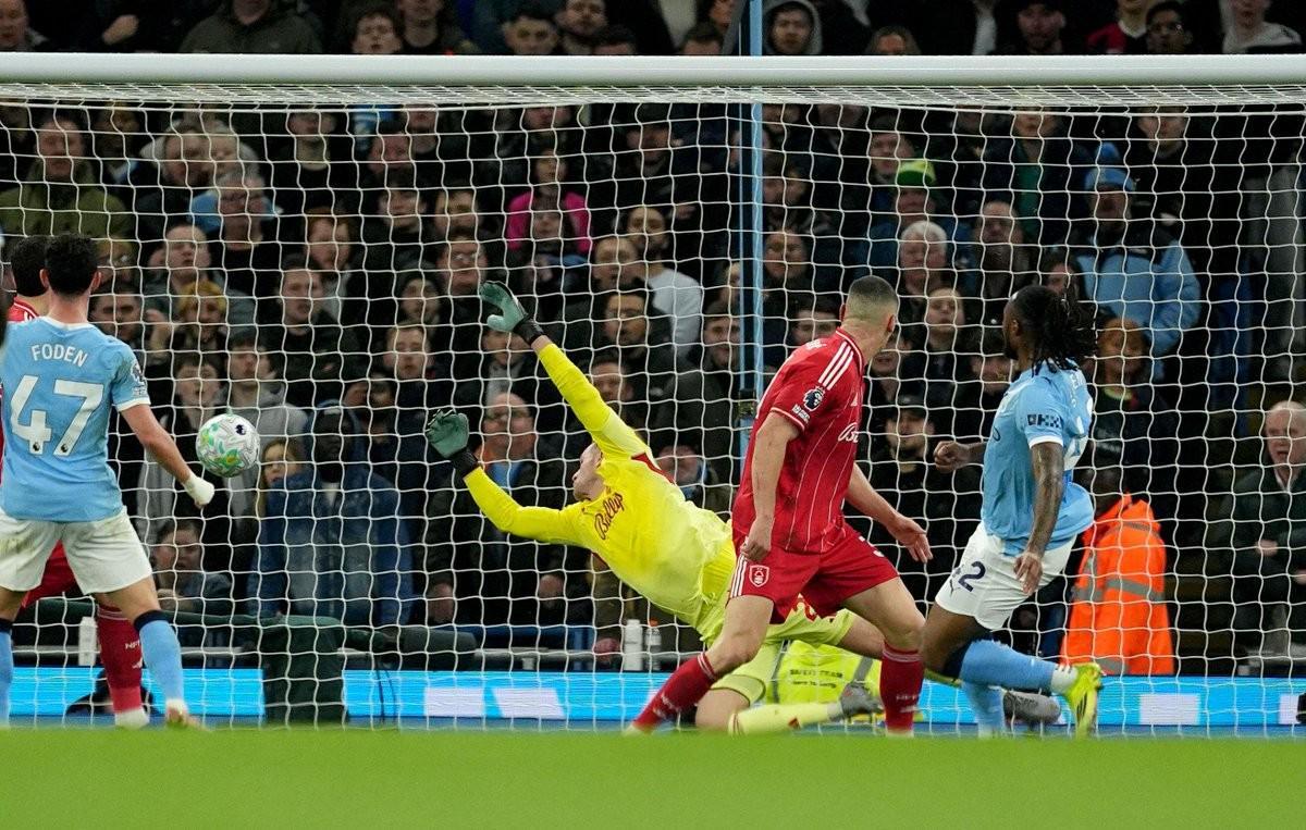 开云体育app-自曼城首秀以来塞门约已参与9球，英超球员中仅次于哲凯赖什